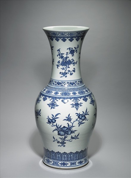 青花折枝花果紋瓶