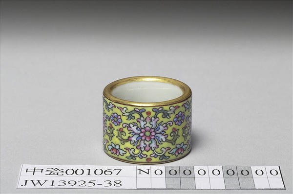 粉彩花卉紋扳指