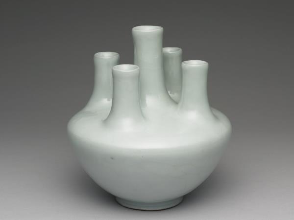 青瓷五孔花插