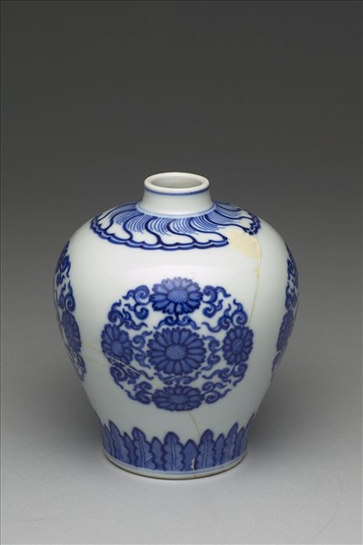 青花菊花紋罐