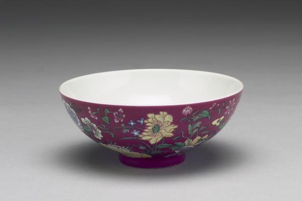 洋彩四季花卉碗