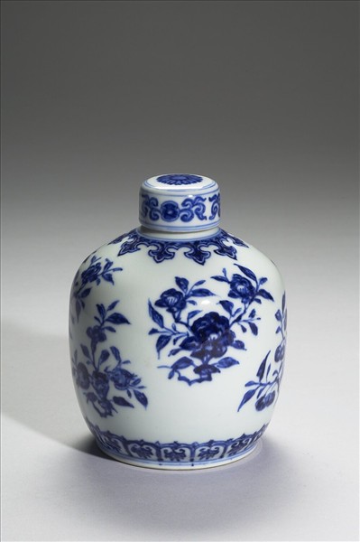 青花折枝花果紋茶葉罐