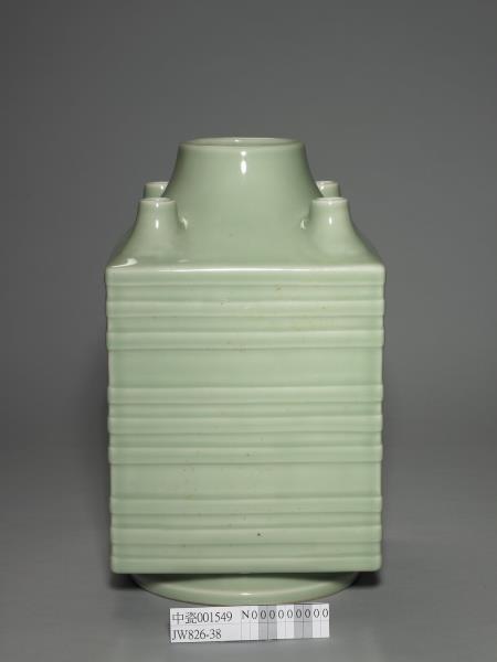 青瓷九弦五孔瓶