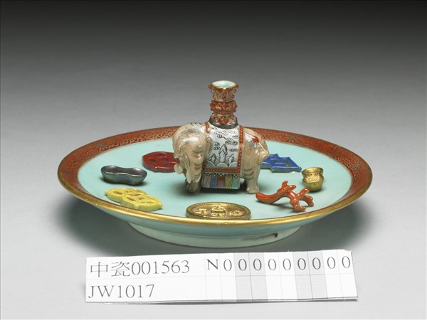 粉彩綠地太平有象香插