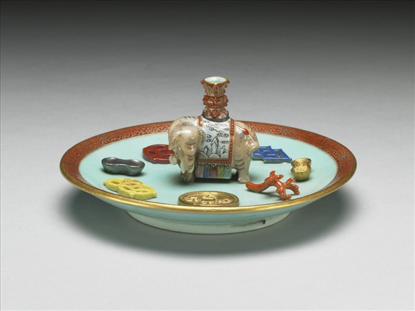 粉彩綠地太平有象香插