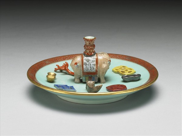 粉彩綠地太平有象香插