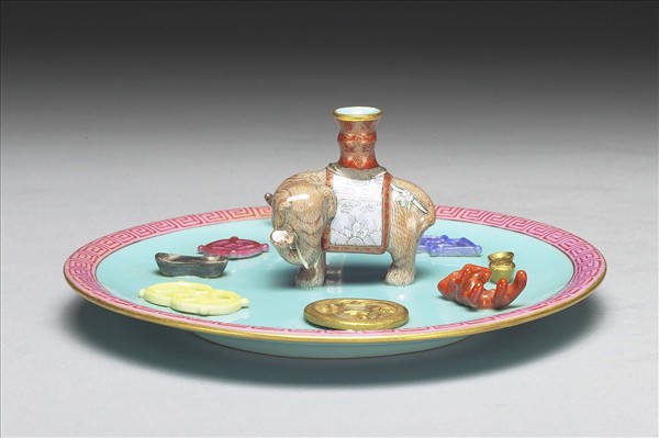 粉彩綠地太平有象香插