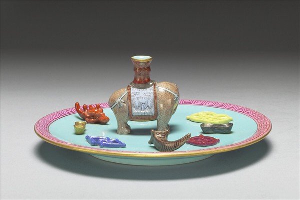 粉彩綠地太平有象香插