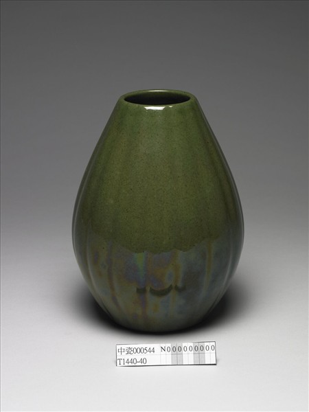 茶葉末釉瓜稜瓶