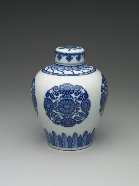 青花菊花紋蓋罐