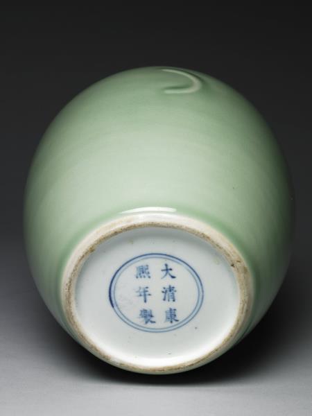 冬青釉暗耳茶葉蓋罐