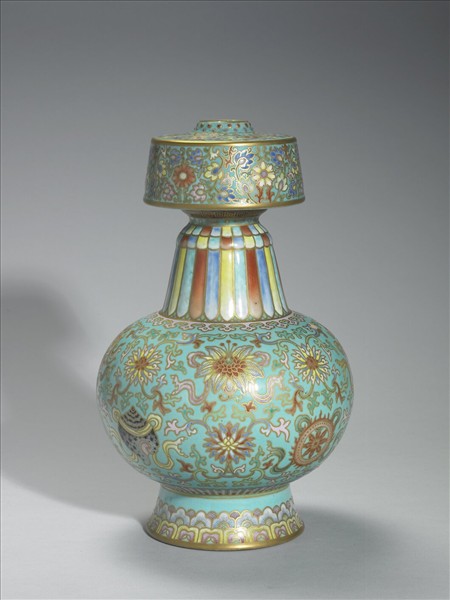 洋彩湖綠地番蓮紋瓶