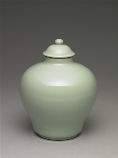 冬青釉蓋罐