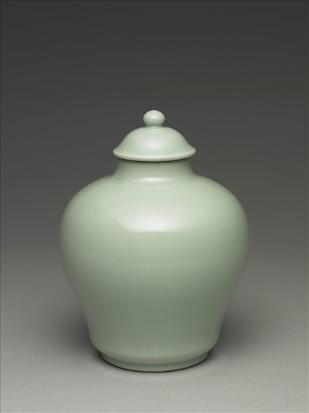冬青釉蓋罐