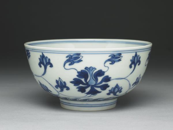 青花番蓮碗- 故宮