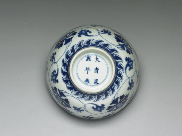 台湾　故宮博物館　複製品　青花門彩 台湾 故宮博物館 複製品 青花門彩 台湾 故宮博物館 複製品 青花門彩