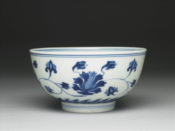 青花番蓮碗