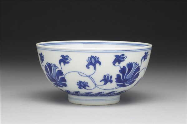 青花番蓮碗