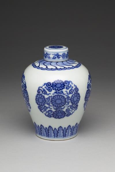 青花團菊紋蓋罐