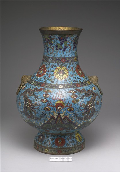 掐絲琺瑯鋪首銜環尊