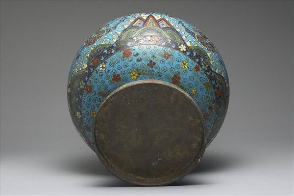 掐絲琺瑯鋪首銜環尊