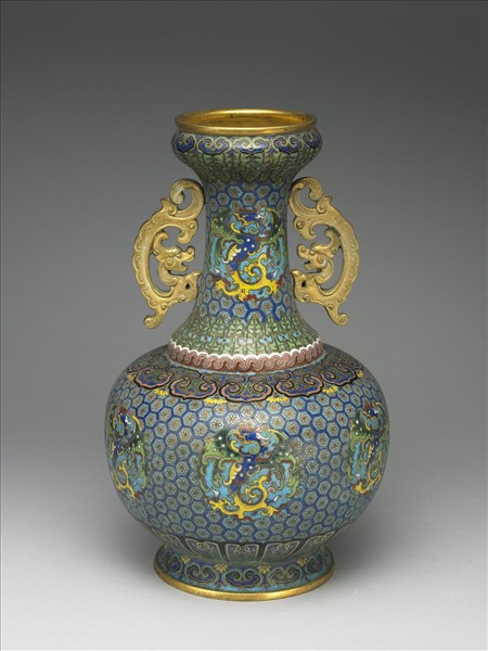 掐絲琺瑯雙耳瓶