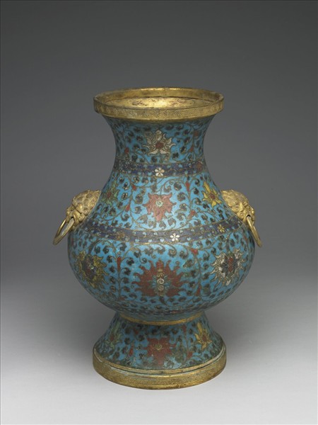 掐絲琺瑯鋪首銜環尊