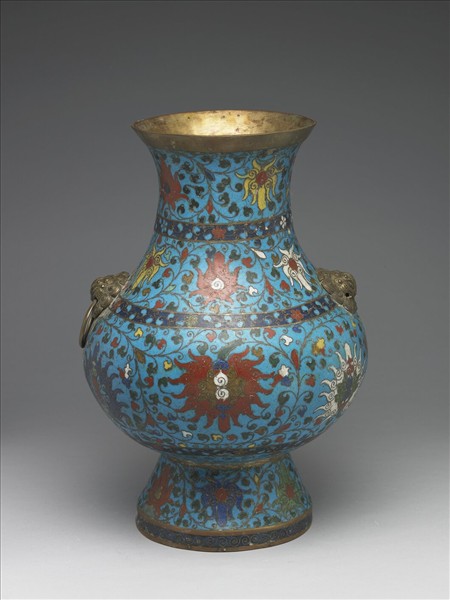 掐絲琺瑯鋪首銜環尊