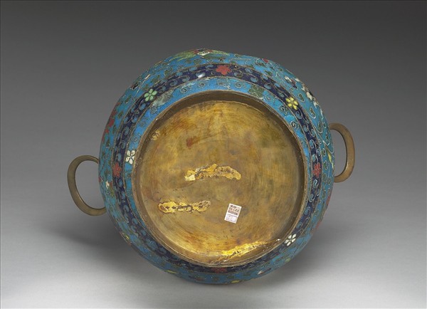 掐絲琺瑯鋪首銜環尊