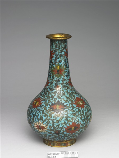 掐絲琺瑯番蓮紋玉壺春瓶