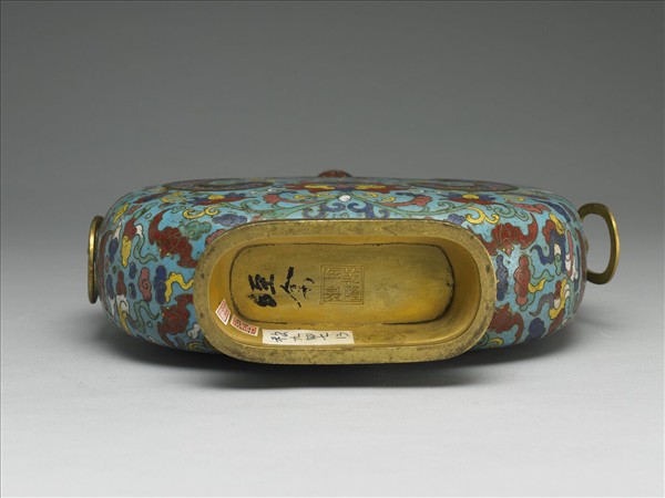 掐絲琺瑯夔龍紋扁壺