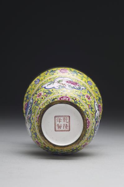 銅胎畫琺瑯渣斗