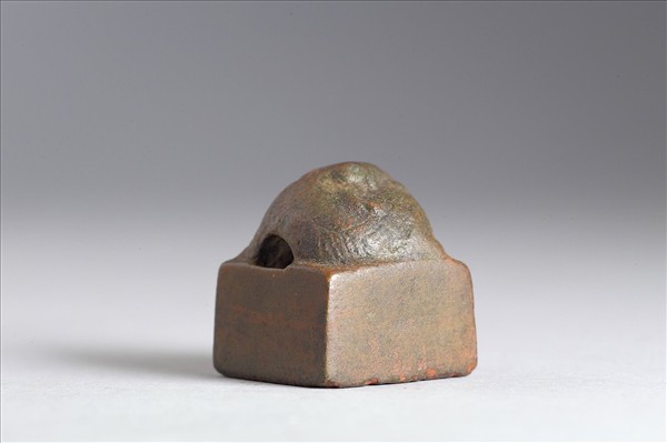 「費義私印」銅印