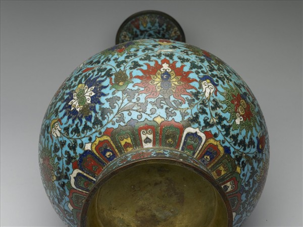 掐絲琺瑯玉壺春