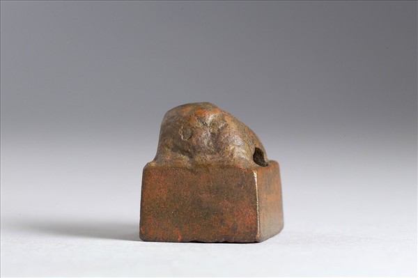 「費義私印」銅印