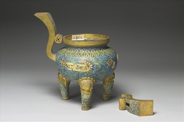 掐絲琺瑯番蓮紋爐（五供）