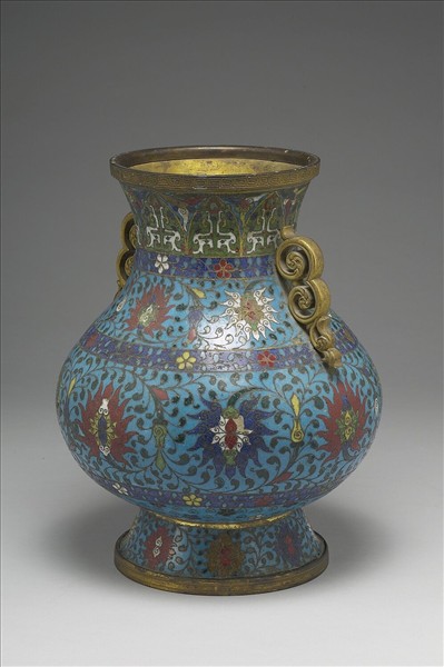 掐絲琺瑯雙耳瓶