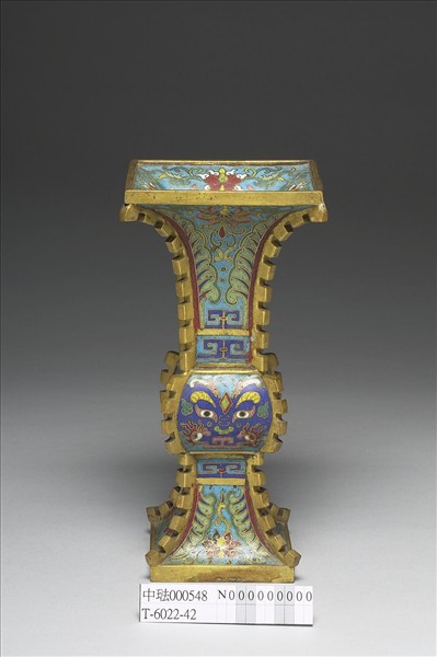 掐絲琺瑯觚形方瓶（五供）