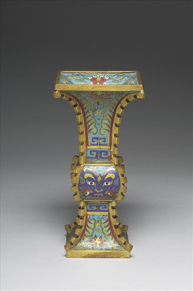 掐絲琺瑯觚形方瓶（五供）