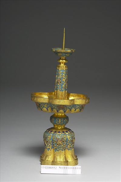 內填琺瑯燭台（五供）