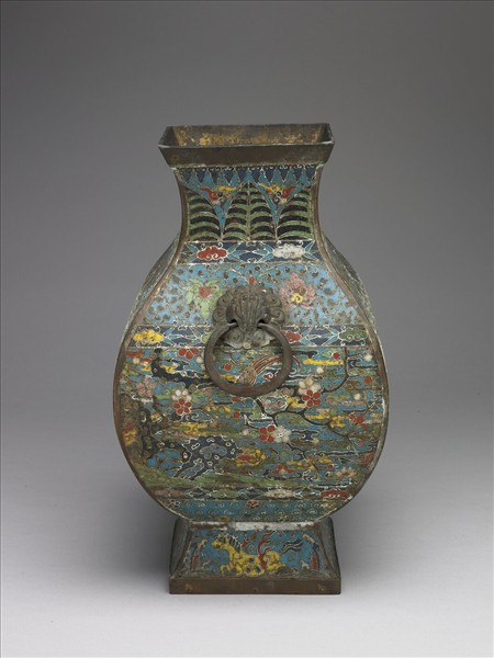 掐絲琺瑯尊式方瓶