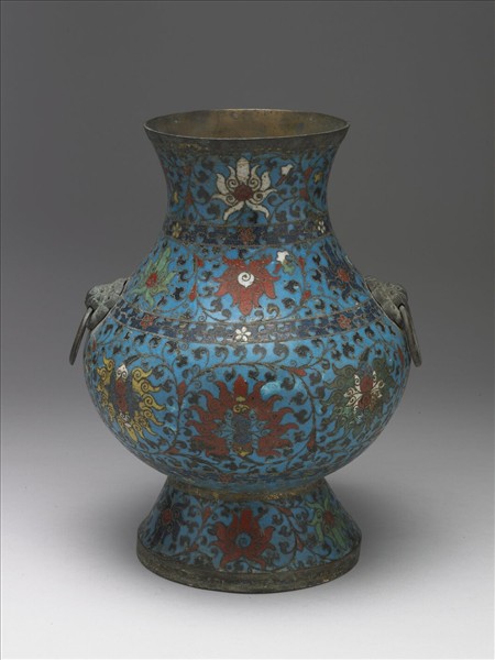 掐絲琺瑯獸耳雙環尊式瓶