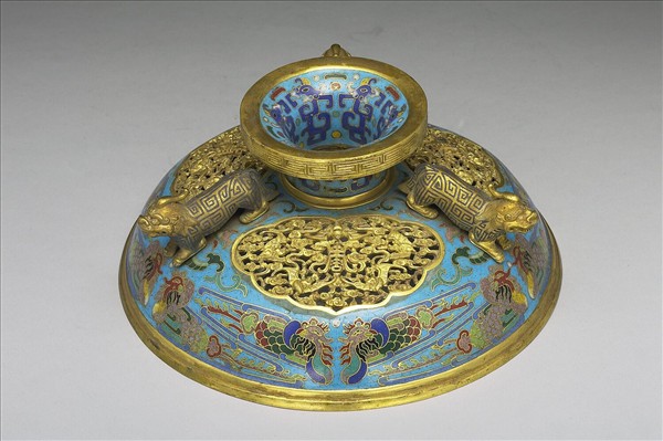 掐絲琺瑯鼎式爐