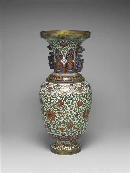 掐絲琺瑯雙耳瓶