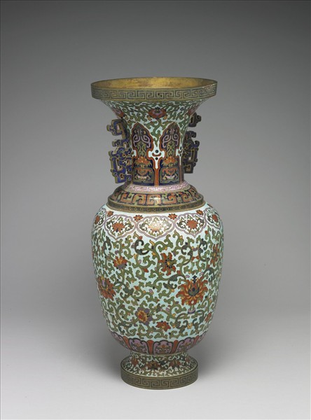 掐絲琺瑯雙耳瓶