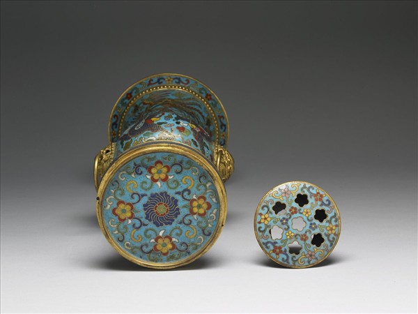 掐絲琺瑯雙環觚形瓶