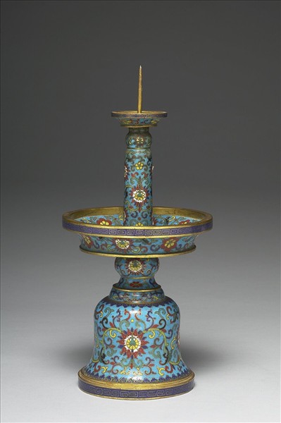 掐絲琺瑯燭台