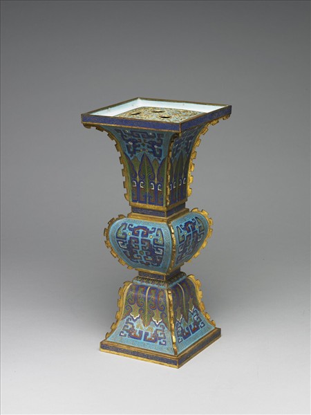 掐絲琺瑯觚形方瓶（五供）