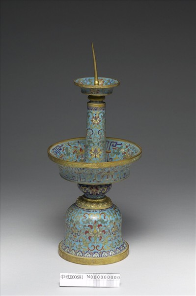 掐絲琺瑯燭台（五供）