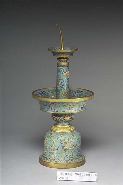 掐絲琺瑯燭台（五供）